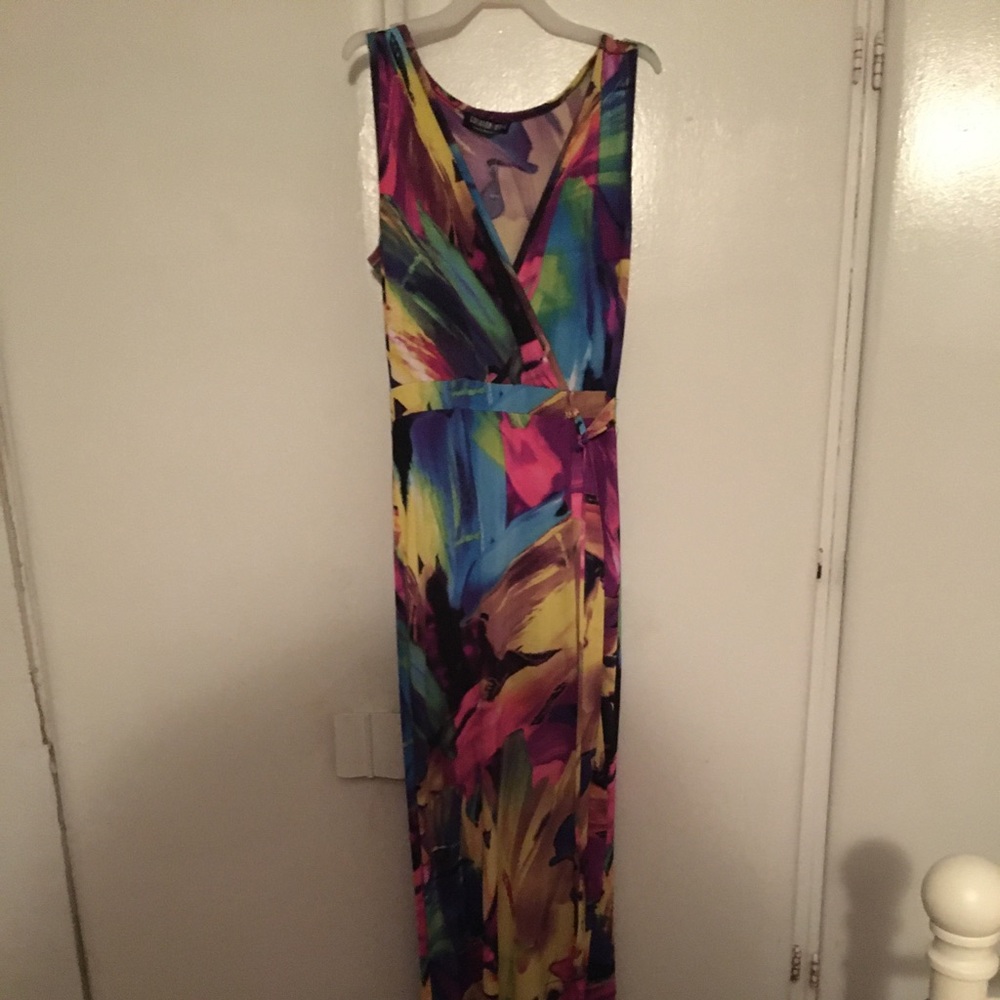 Cute Dress gives you more curves small